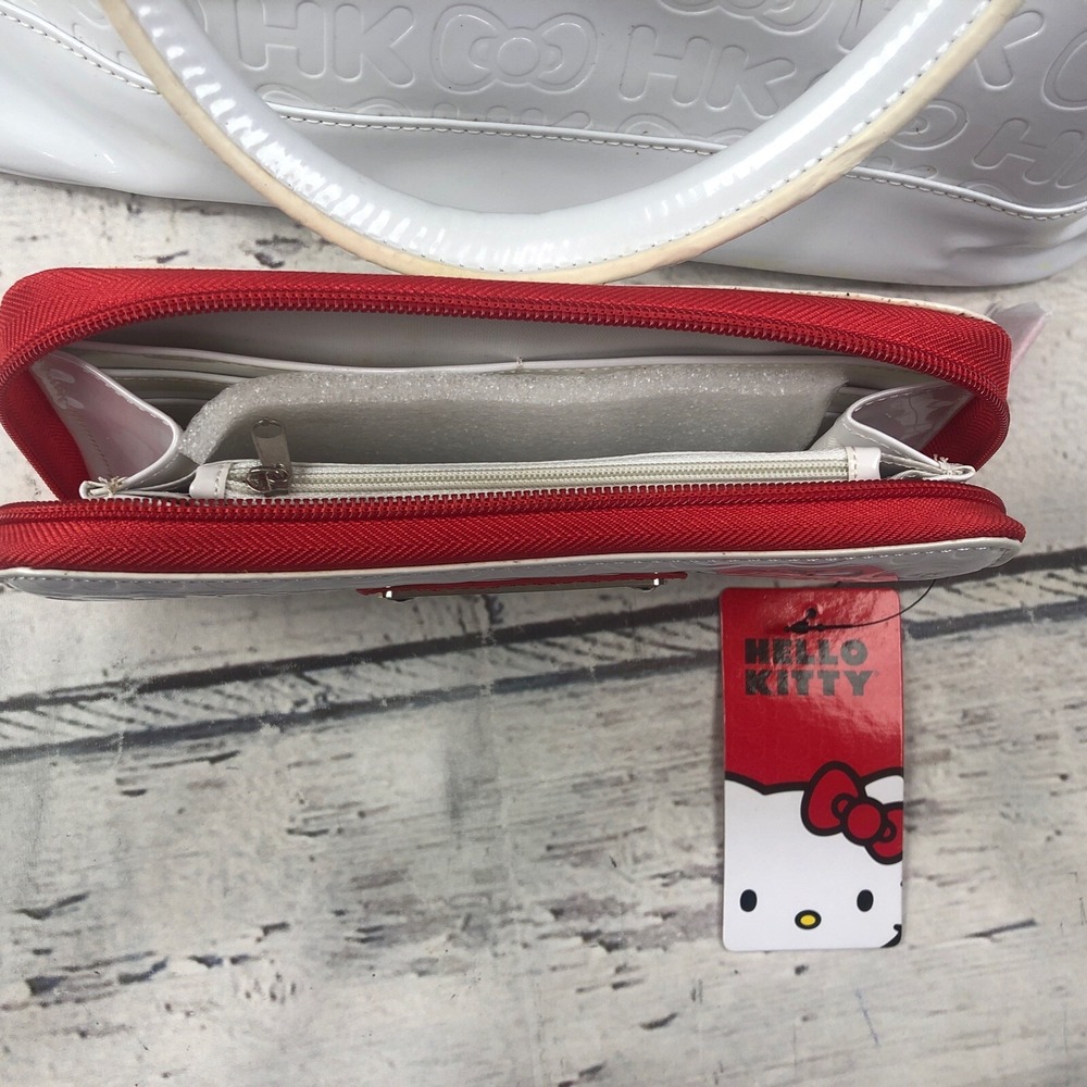 Loungefly Hello Kitty Sanrio White Embossed Bag Dome & Wallet SIL-34114 FLAWS - Picture 15 of 16